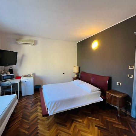 Viale Manzoni Hotel Sassuolo Ngoại thất bức ảnh