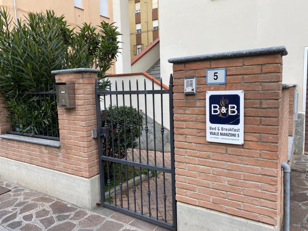 Viale Manzoni Hotel Sassuolo Ngoại thất bức ảnh
